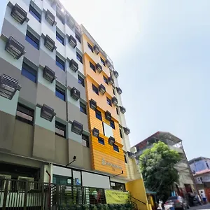 Capital O 860 Nest Nano Makati ** مانيلا