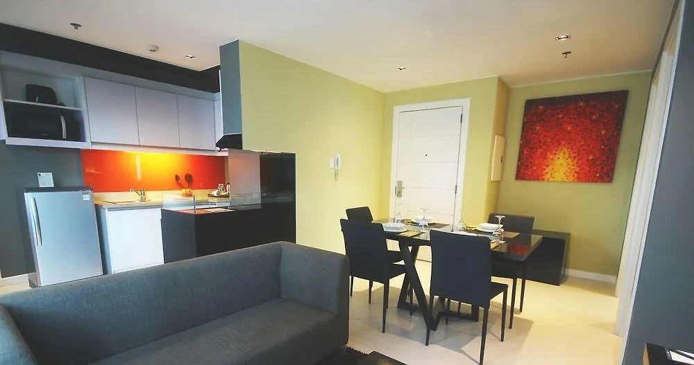 Kl Serviced Residences Managed By Hii Makati City 3*,
