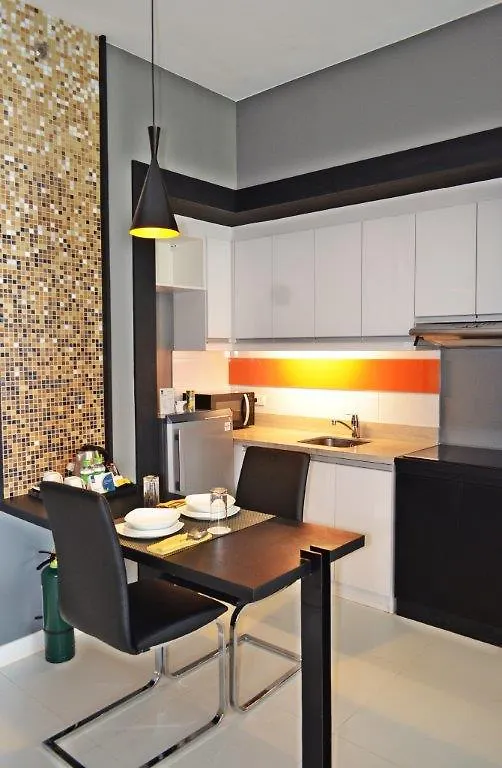 Kl Serviced Residences Managed By Hii Makati City Aparthotel