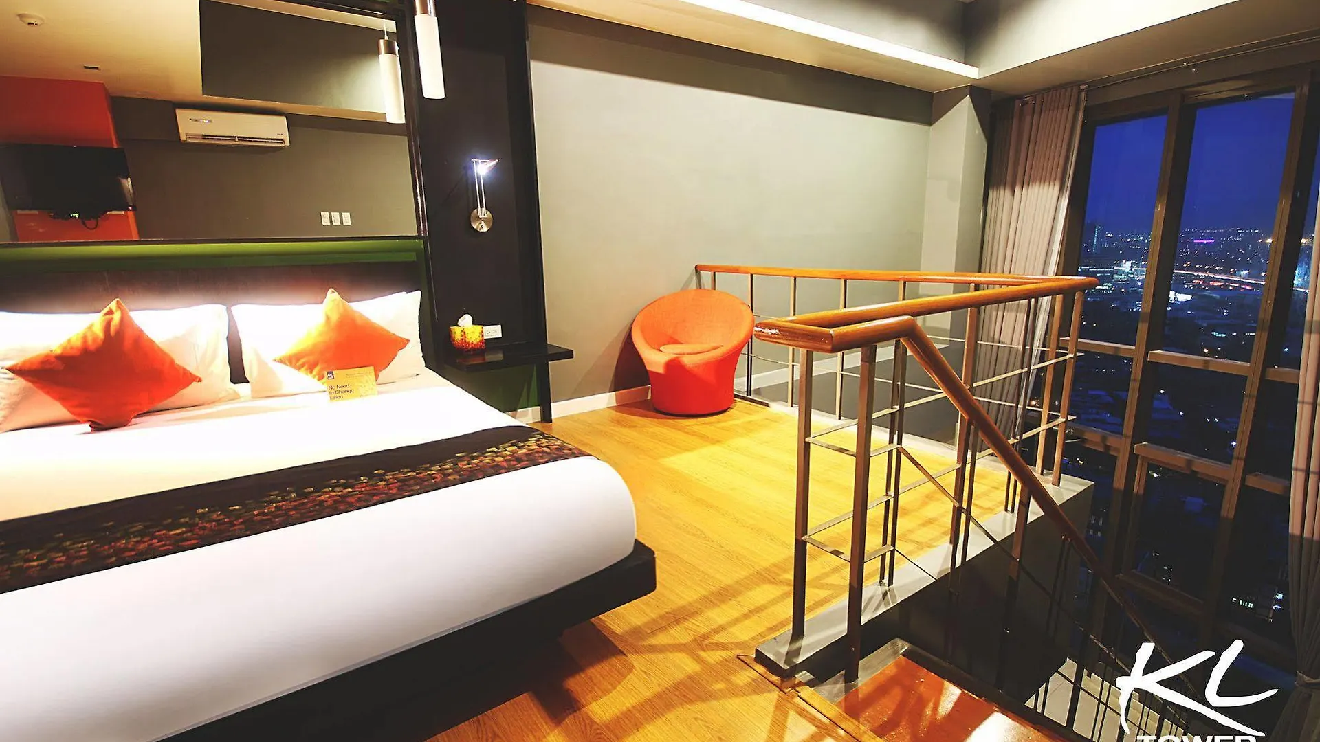 Kl Serviced Residences Managed By Hii Makati City